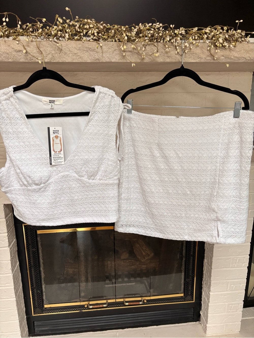 NYC White Textured V-Neck Crop Top & Mini Skirt Set